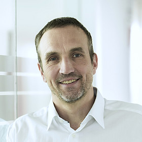 Dr. Jens Wiehler